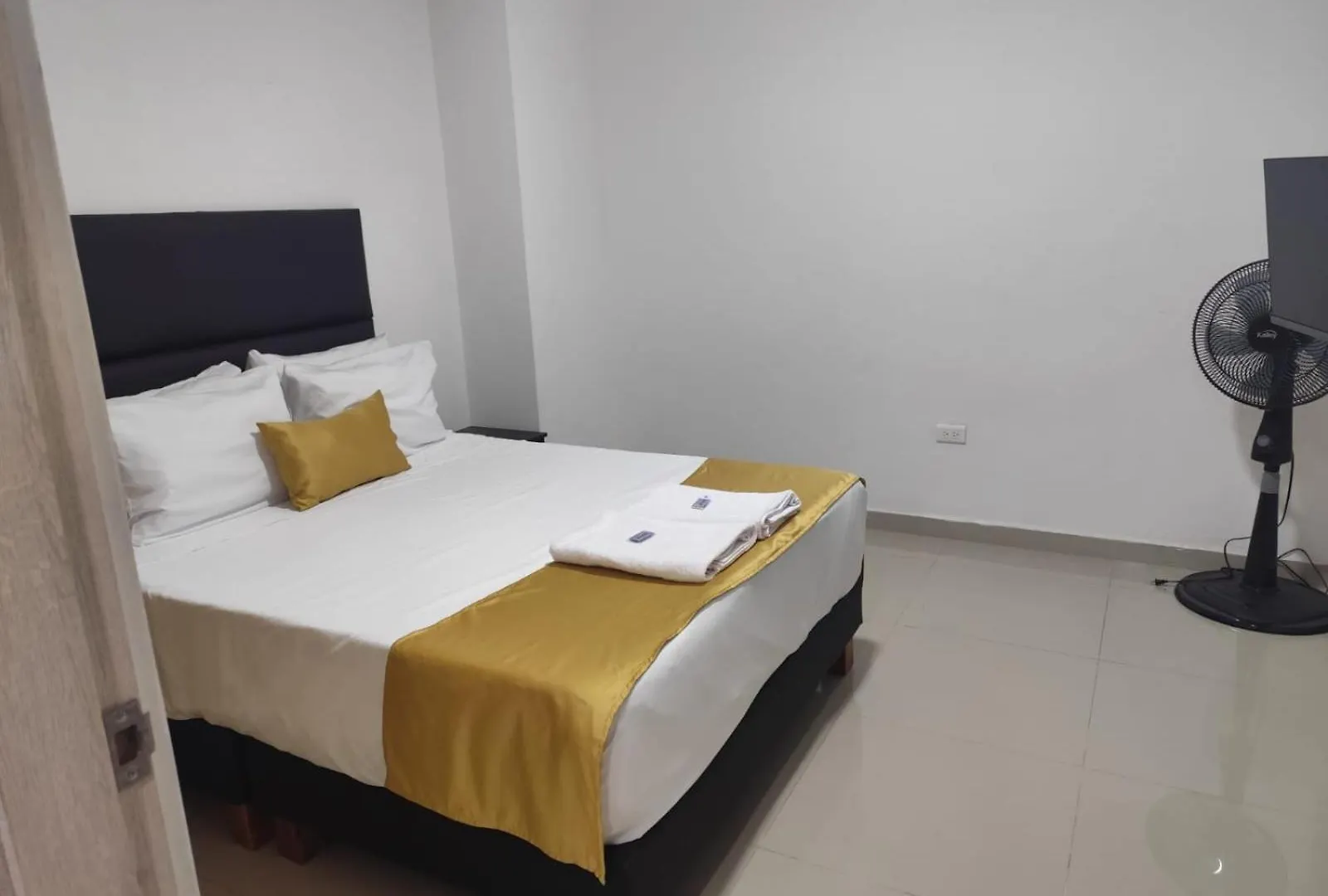 Apartment Aparta Hotel Col Se Guros Cali N